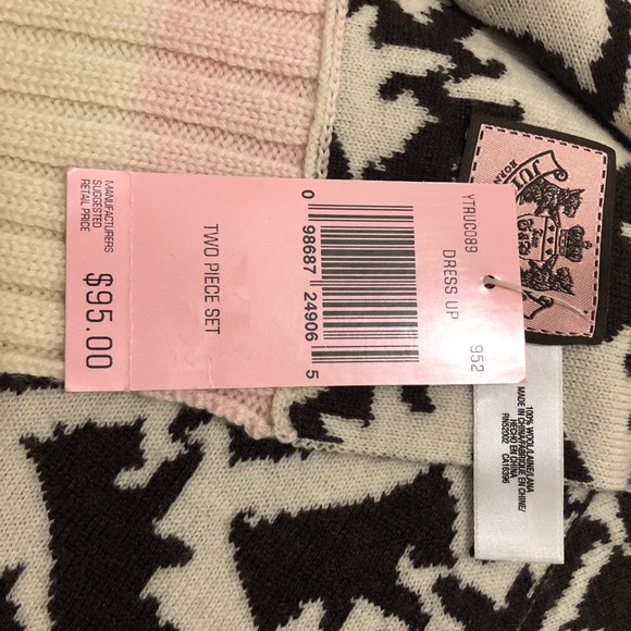 Juicy Couture 2 Piece Scarf and Hat Set - Picture 12 of 14